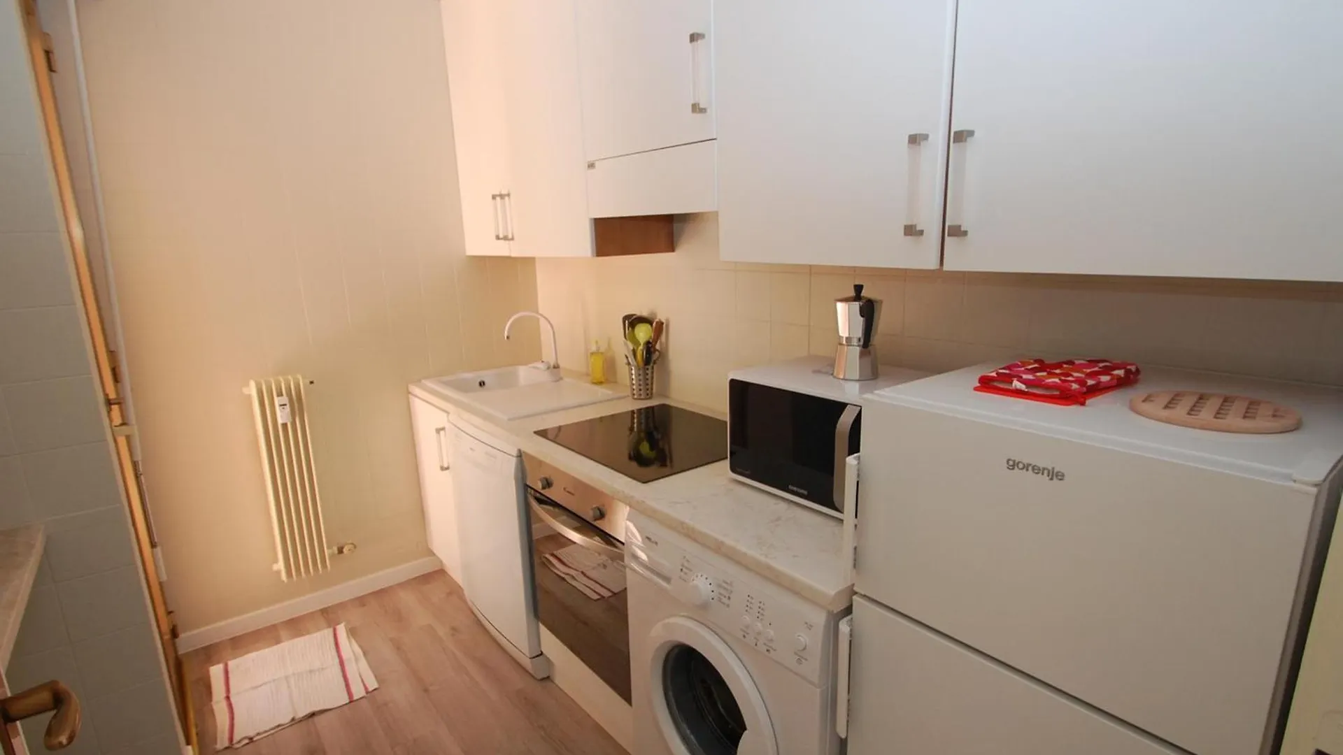Appartement Menton, 2 pièces, 4 personnes - FR-1-196-178 0*, Mentone Francia